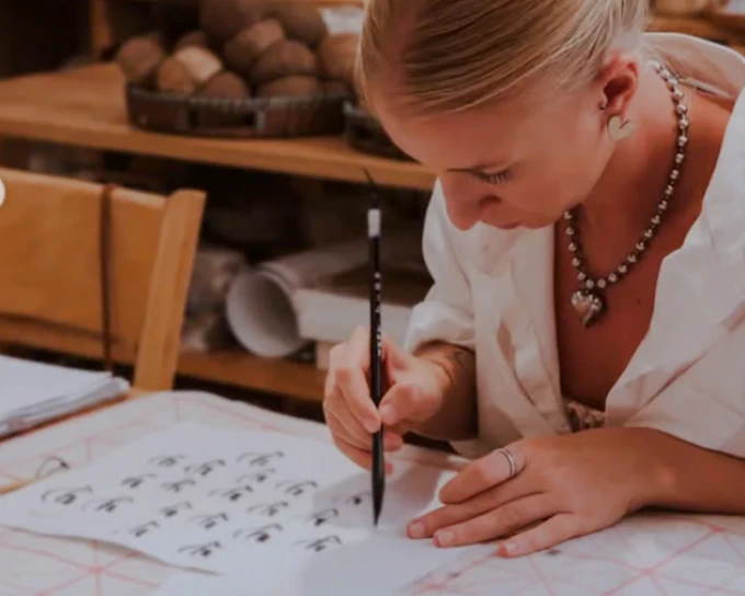 Da Nang Vietnamese Calligraphy Workshop (Product 56089)