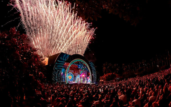 Fireworks over a vibrant stage during the Night Show at Beto Carrero, Brazil.