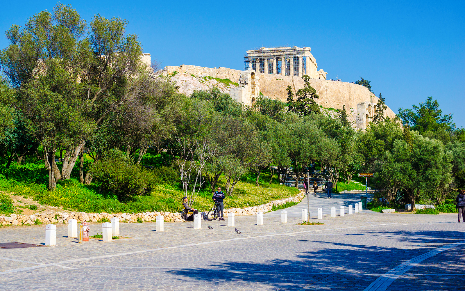 Dionysiou Areopagitou Caddesi