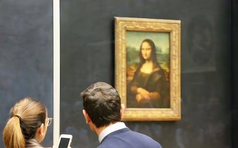 tour guidato semi-privato al museo del louvre con accesso salta la coda-1