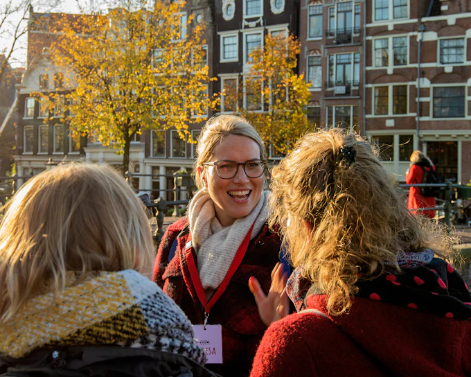 Amsterdam Cultural & Historical Walking Tour in German or English
