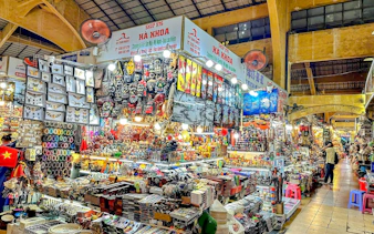ben thanh pazarı’nı kapsayan ho chi minh şehri alışveriş yürüyüş turu-5