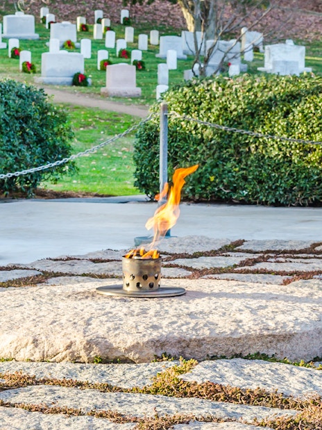 Eternal flame at President J.F. Kennedy's grave site, Arlington National Cemetery, Washington DC.