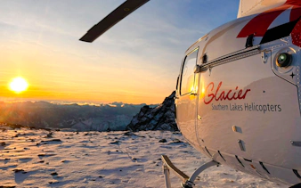 25-minütiger hubschrauberflug bei sonnenuntergang in queenstown mit landung in den bergen auf den „remarkables“ und einem kostenlosen getränk-4
