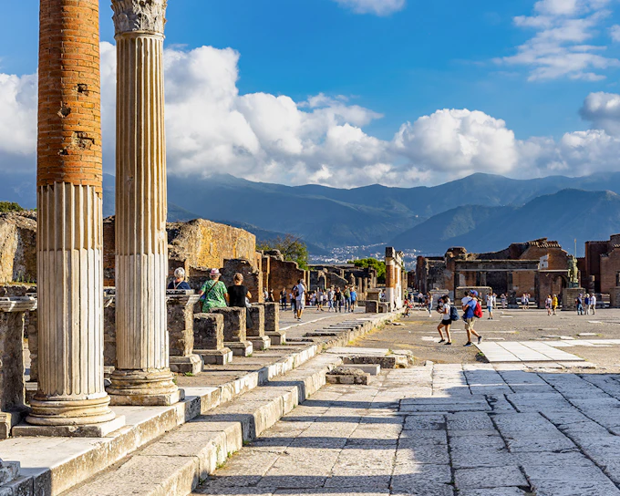 From Naples: Train to Pompeii & Guided Walking Tour