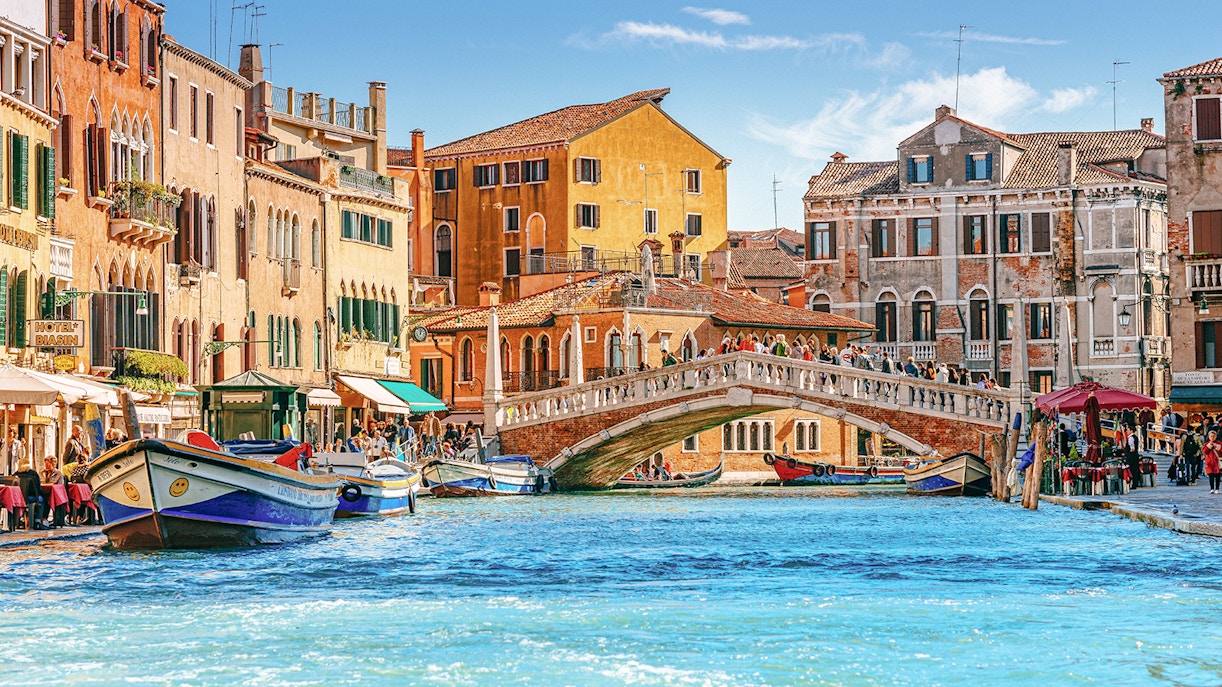Cannaregio, showing Ponte delle Guglie (Bridge of Spires) in Venice, Italy