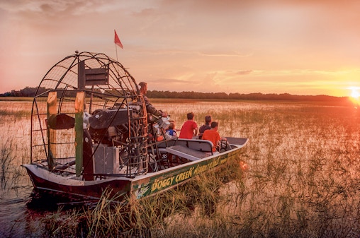 Orlando : Visite d'une heure de Boggy Creek en canot pneumatique au coucher du soleil