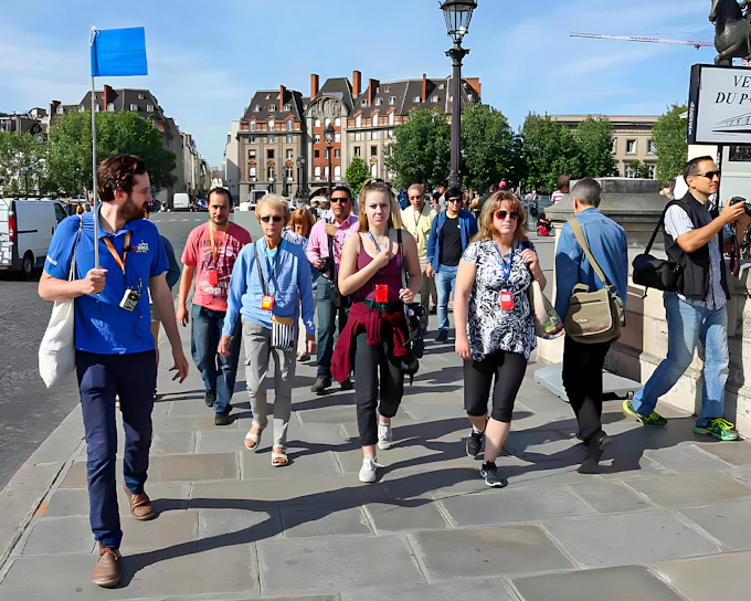 Île de la Cité Guided Tour with Sainte-Chapelle Tickets