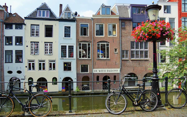 Utrecht Private Walking Tour with Local Guide and Customizable Route