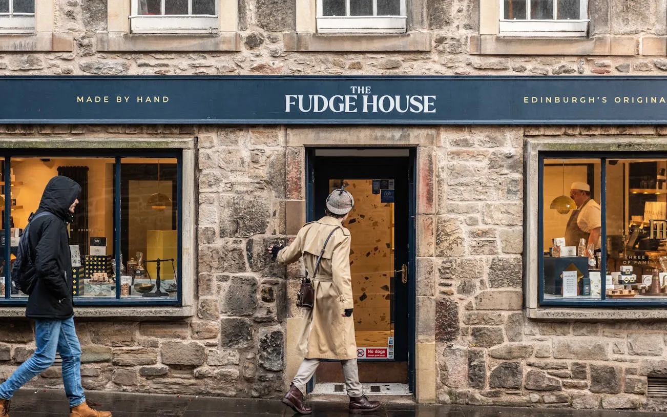Visitor entering The Fudge House on Edinburgh Historical Gems Tour.