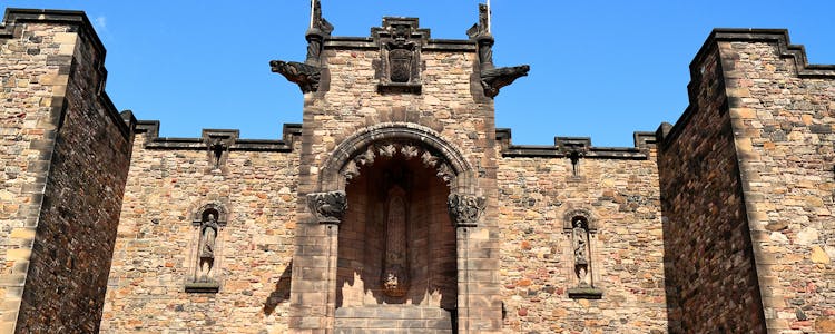 Unraveling Edinburgh Castle