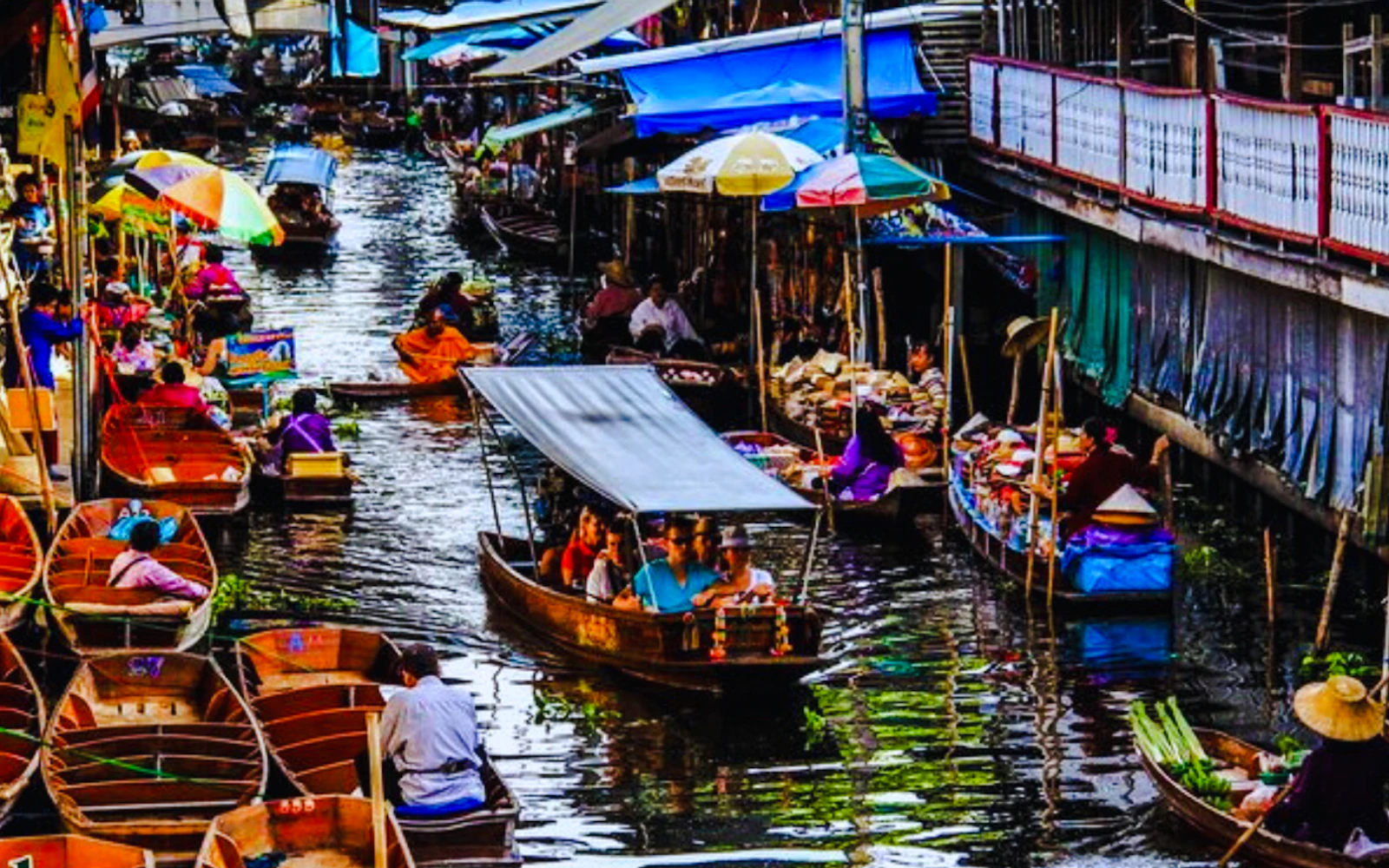 From Bangkok: Damnoen Saduak Floating Market and Maeklong Railway Market Private Van Charter Image 4