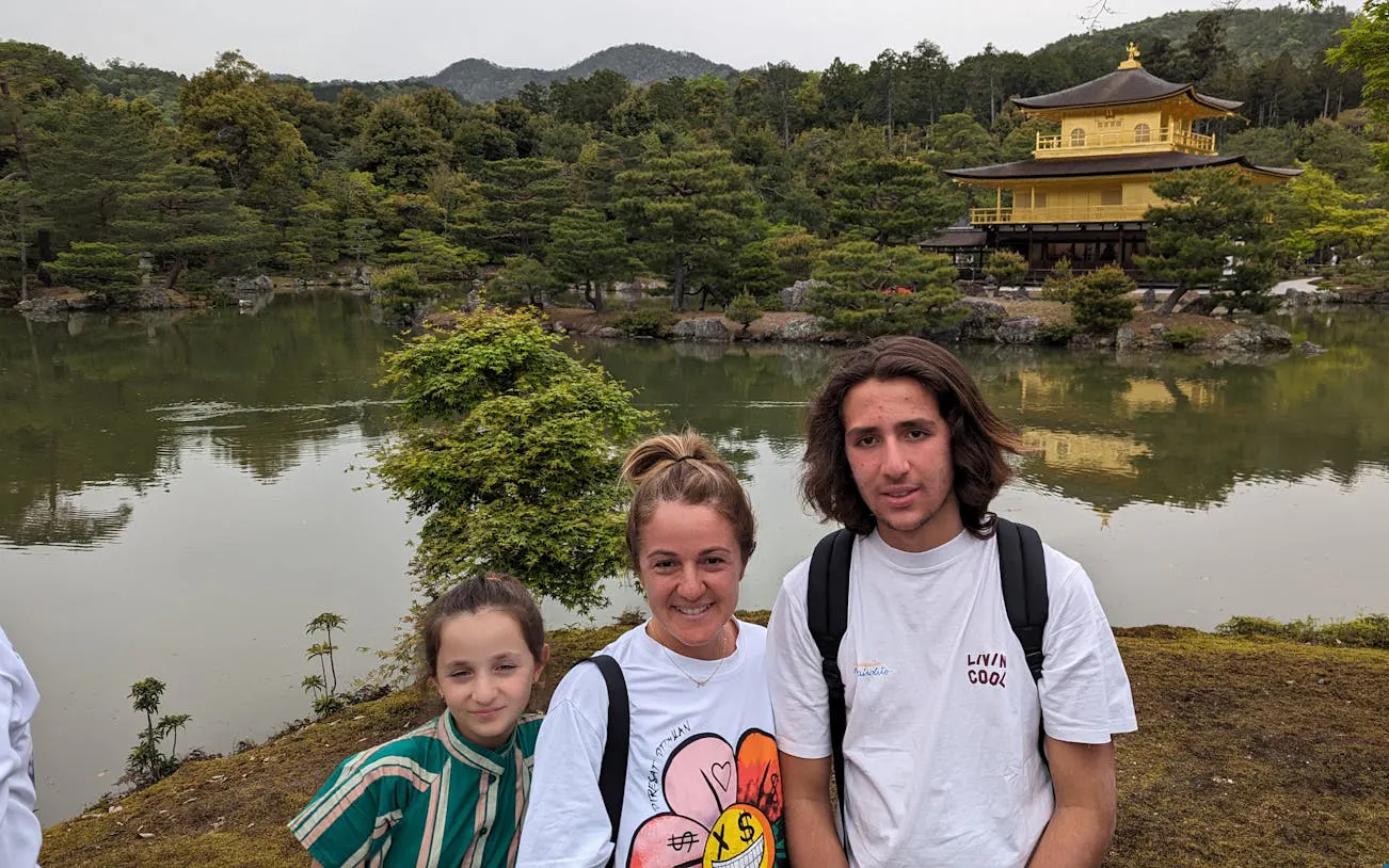 vandretur i kyoto: fushimi inari, arashiyama, ape-parken og det gylne tempelet-8