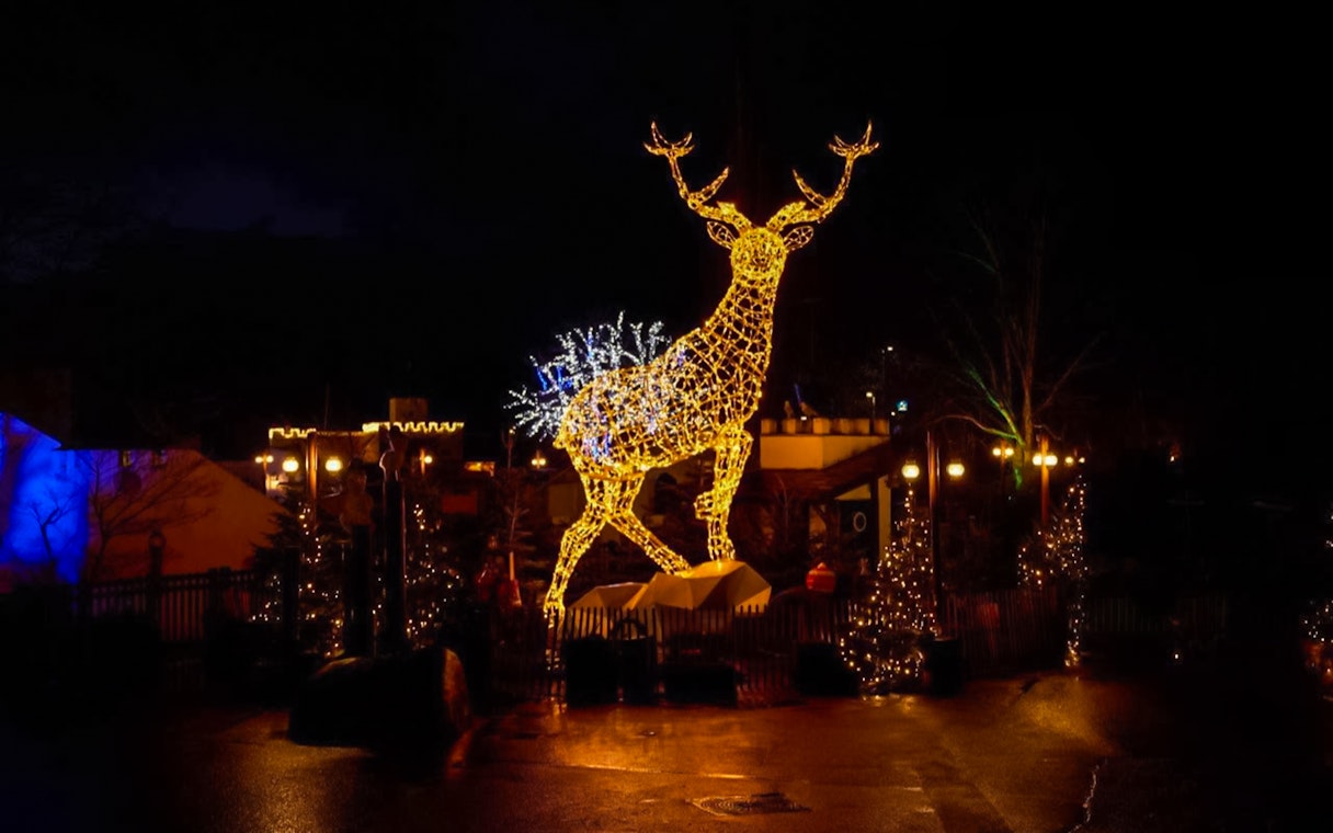 Illuminated reindeer sculpture at LEGOLAND® Billund during Christmas.
