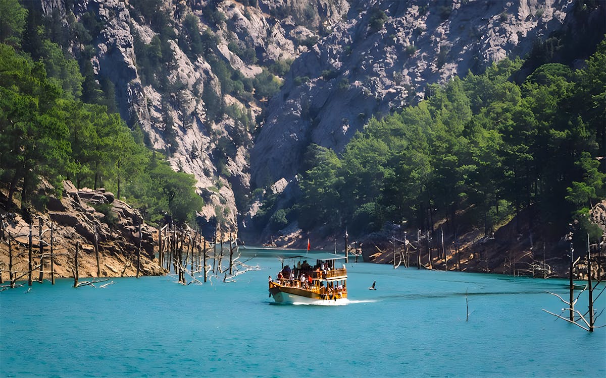 green lake jeep and boat tour from side area with guide-7 green lake jeep and boat tour from side area with guide-7