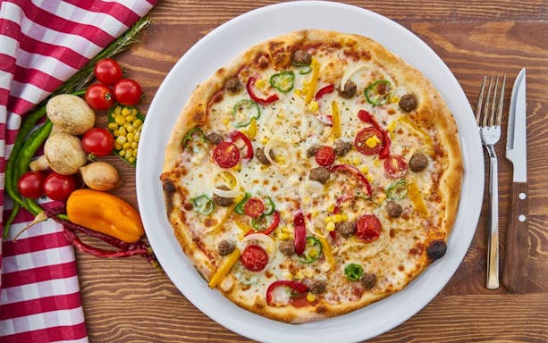 pizzabackkurs in taormina mit verkostung sizilianischer käsesorten und weinprobe-4