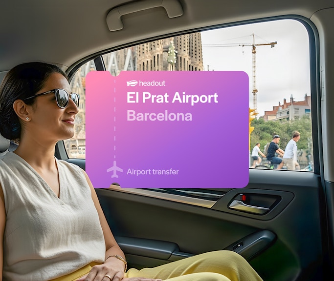 Private car transfer from Barcelona El Prat Airport with view of Sagrada Familia.