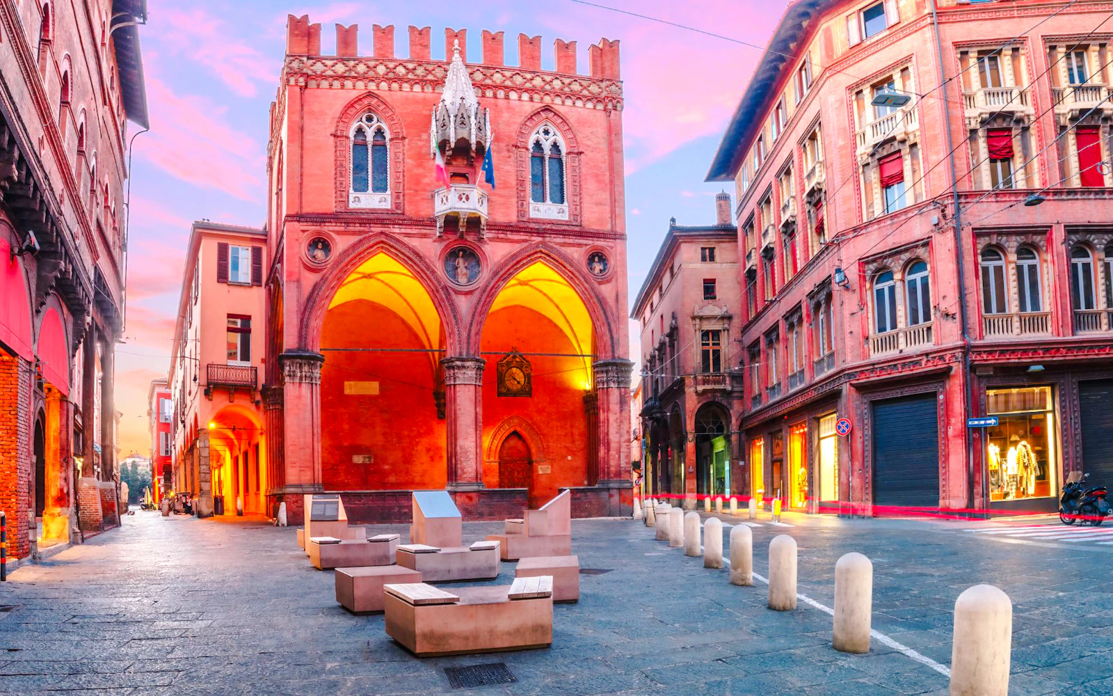 Bologna Private Walking Tour (Product 53773)