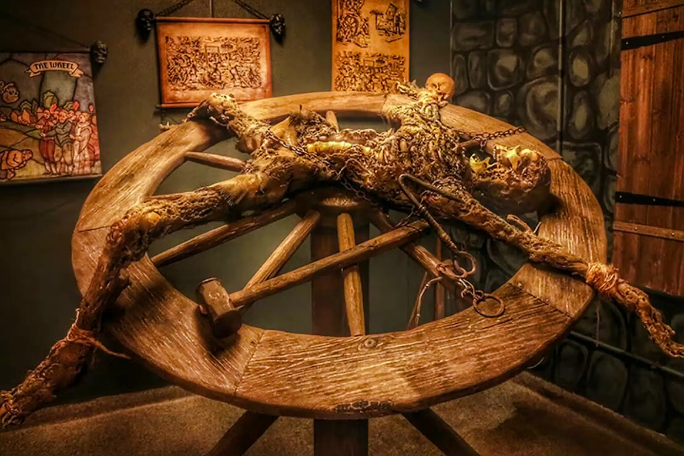 Medieval torture wheel exhibit at the Medieval Torture Museum, Chicago.
