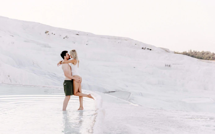 Pamukkale, Hierapolis and Salda Lake 2-Day Tour with Thermal Spa Hotel Stay