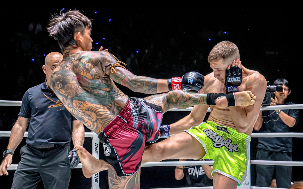 Muay Thai fighters competing at One Lumpinee Boxing Stadium.