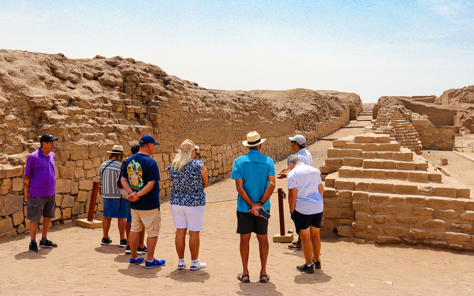 Lima: Pachacamac, Historic Center & San Francisco Catacombs Guided Tour with Lunch