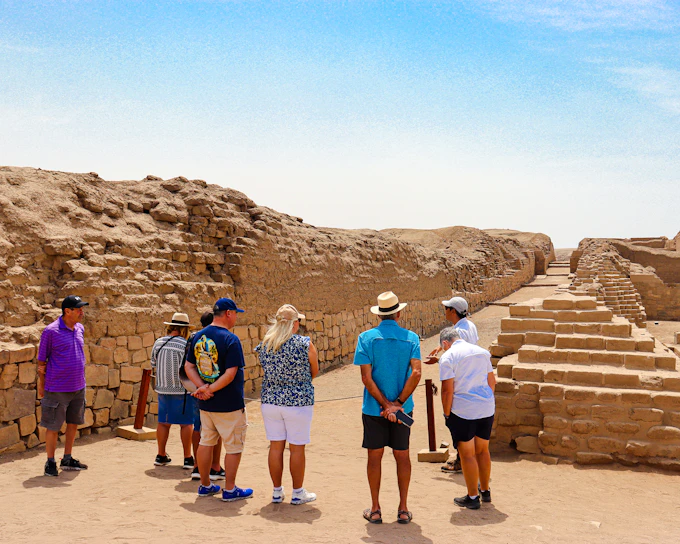 Lima: Pachacamac, Historic Center & San Francisco Catacombs Guided Tour with Lunch