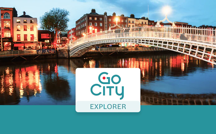 Ha'penny Bridge over River Liffey at dusk, Dublin, Ireland.
