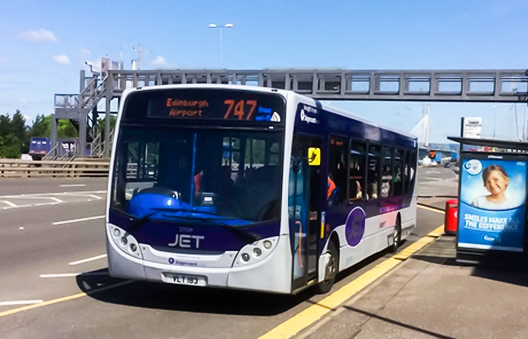 Bus Edinburgh - Edinburgh Airport Transfer