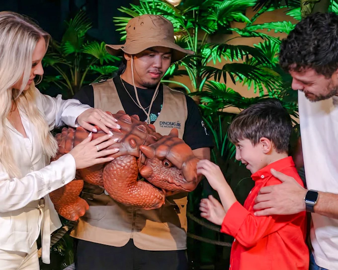 Dinosaurs: The Immersive Odyssey VR Experience Tickets with Museum Fossil Storage Access