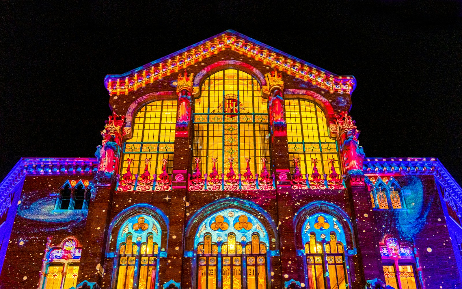 the lights of sant pau - barcelona christmas