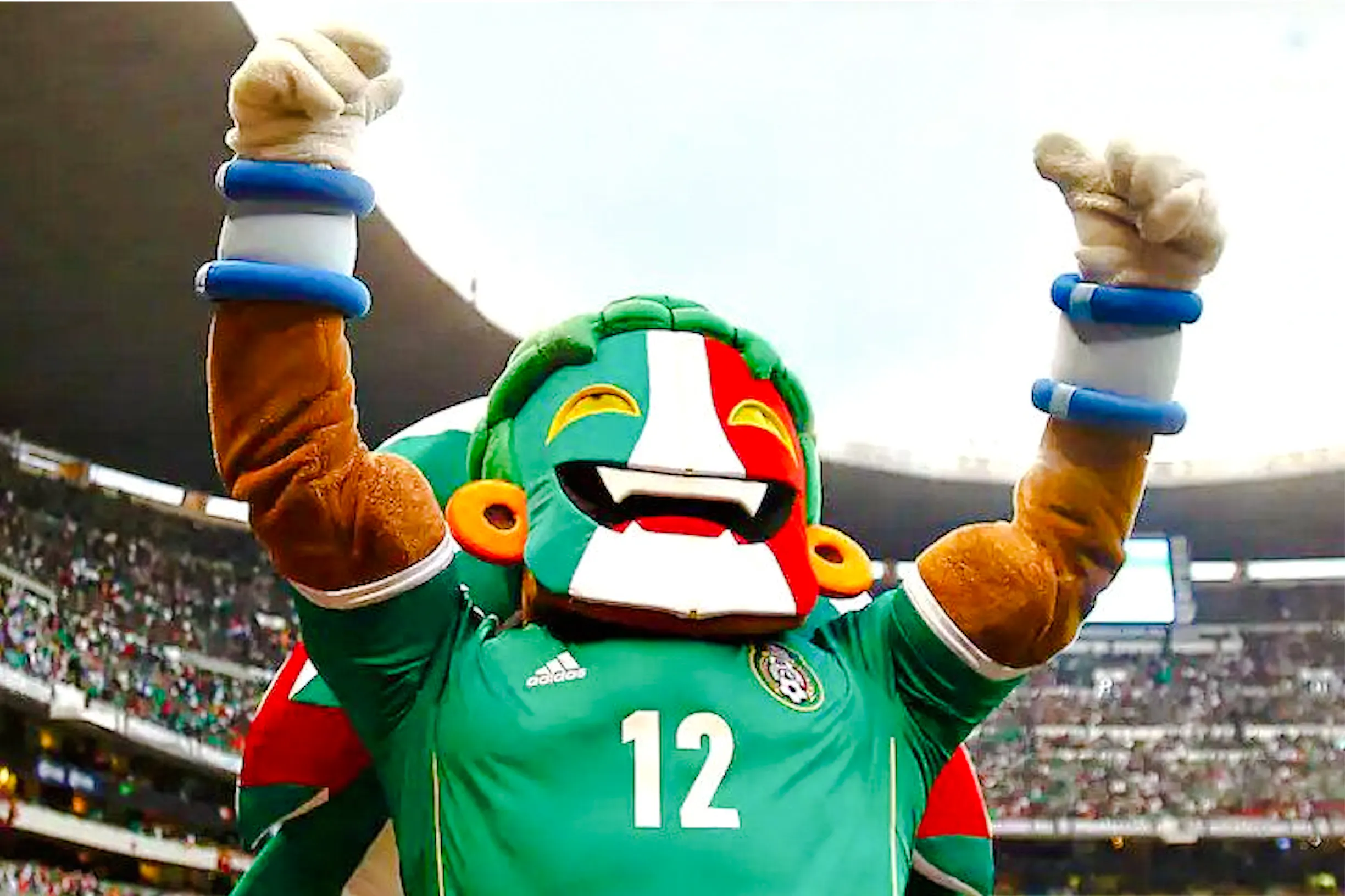 experiencia de partido de fútbol en directo en ciudad de méxico con cerveza y puntos de llegada-1