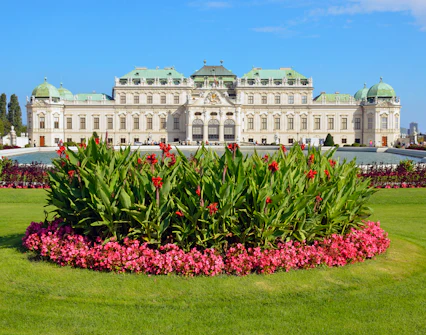 Upper Belvedere Palace in Vienna with gardens and fountain in foreground.