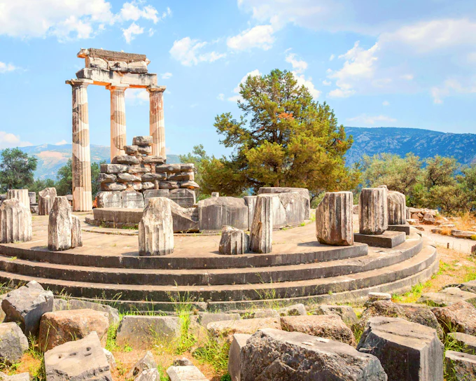 From Athens: Delphi Premium Small-Group Guided Day Trip