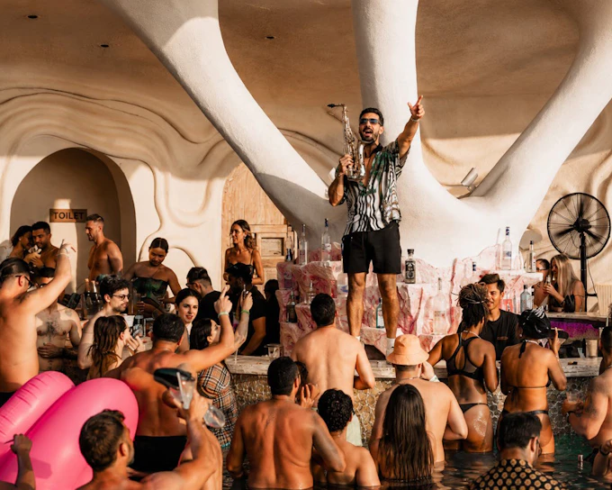 Luna Beach Club General Admission