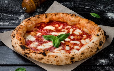 margarita pizza naples