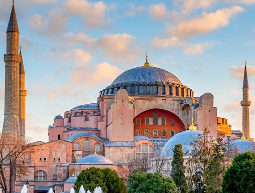 Hagia Sophia exterior with minarets and fountain, Istanbul, Turkey.