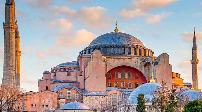 Hagia Sophia exterior with minarets and fountain, Istanbul, Turkey.
