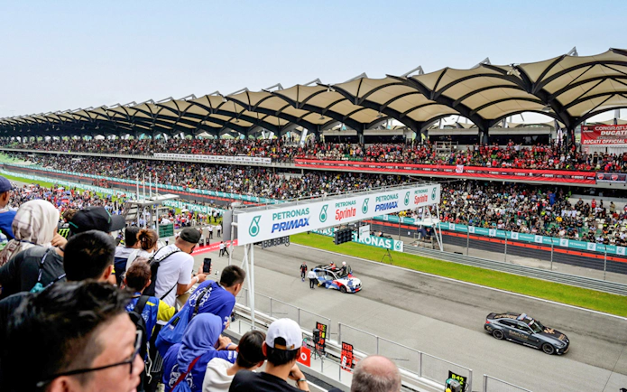 Spectators watching the Petronas Grand Prix of Malaysia 2023 at Sepang International Circuit.