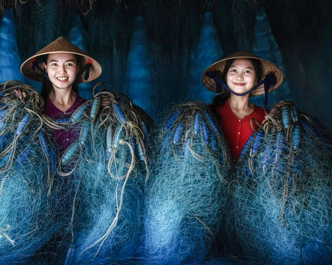 Hoi An Private Tra Nhieu Village Cycling Tour with Basket Boat Ride, Noodle-Making and Lunch