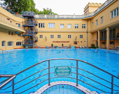 Lukacs thermal baths
