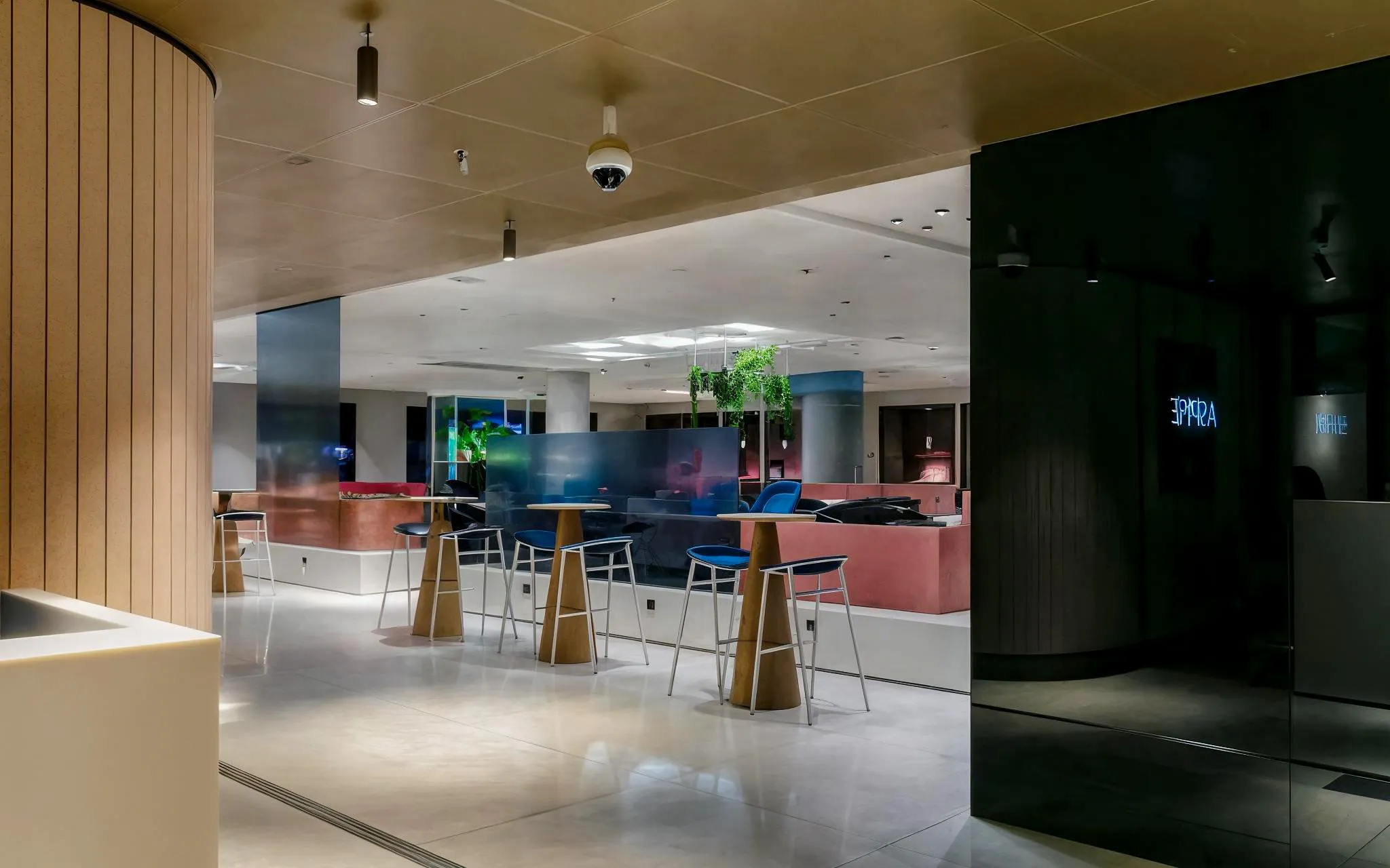 Amsterdam Schiphol Airport: Aspire Lounge No. 26 at Terminal 1 (Schengen)