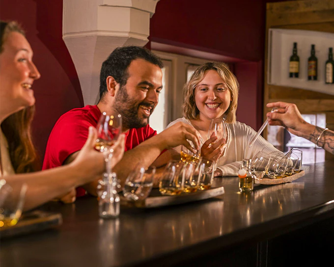 Irish Whiskey Museum - Blending Experience