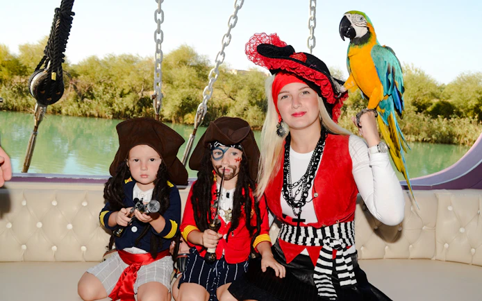 Antalya: Lara Pirate-Themed Boat Trip with Lunch