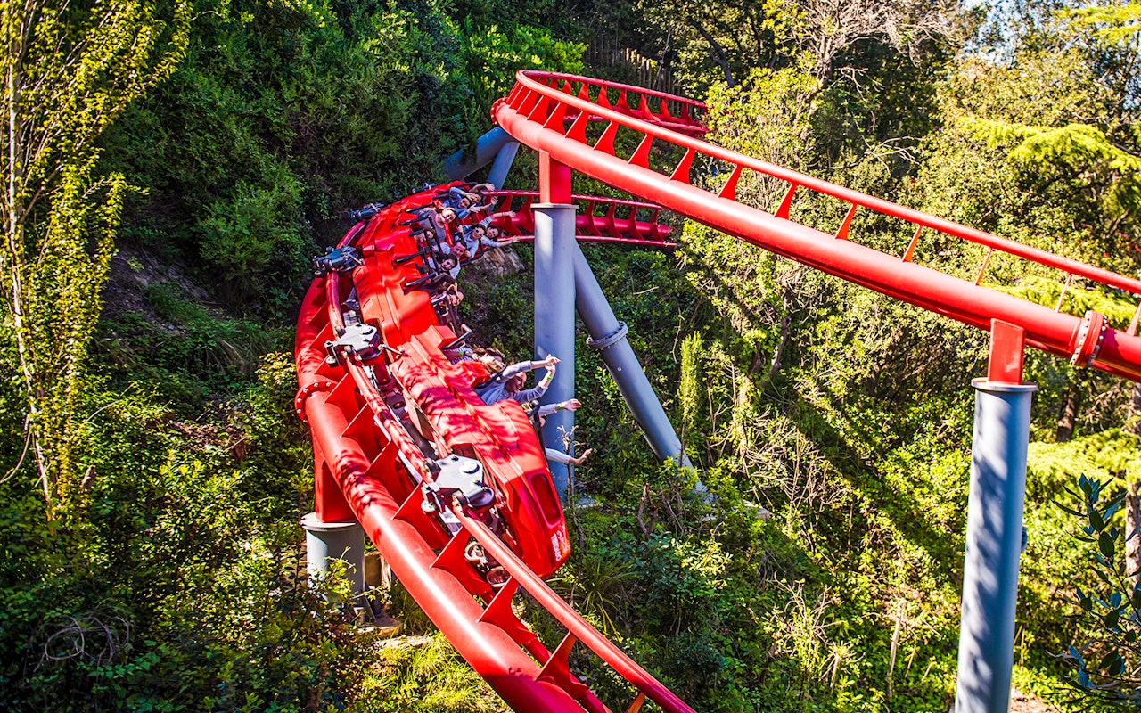 Combo: parco di divertimento Tibidabo con corsa in funicolare + Biglietti per il Parc Güell  — 3
