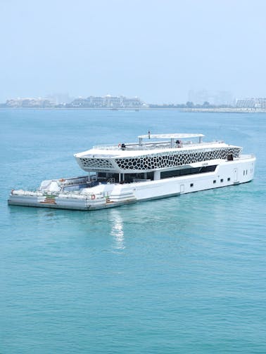 Rejsy imprezowe na jachtach w Dubaju