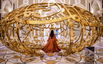 stadtrundfahrt durch abu dhabi mit eintritt in die scheich-zayid-moschee, den qasr al watan und den louvre abu dhabi sowie transfers-10