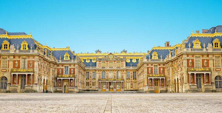 VERSAILLES