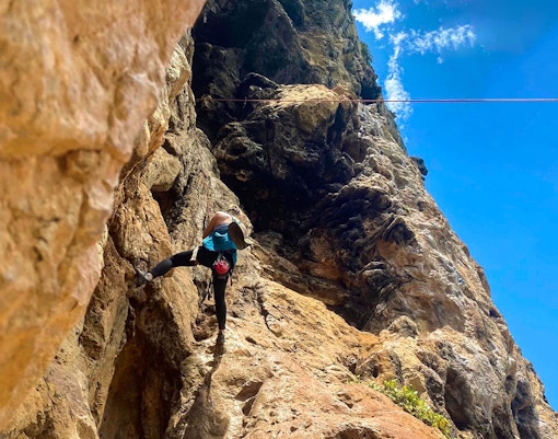 rock climbing at milford sound