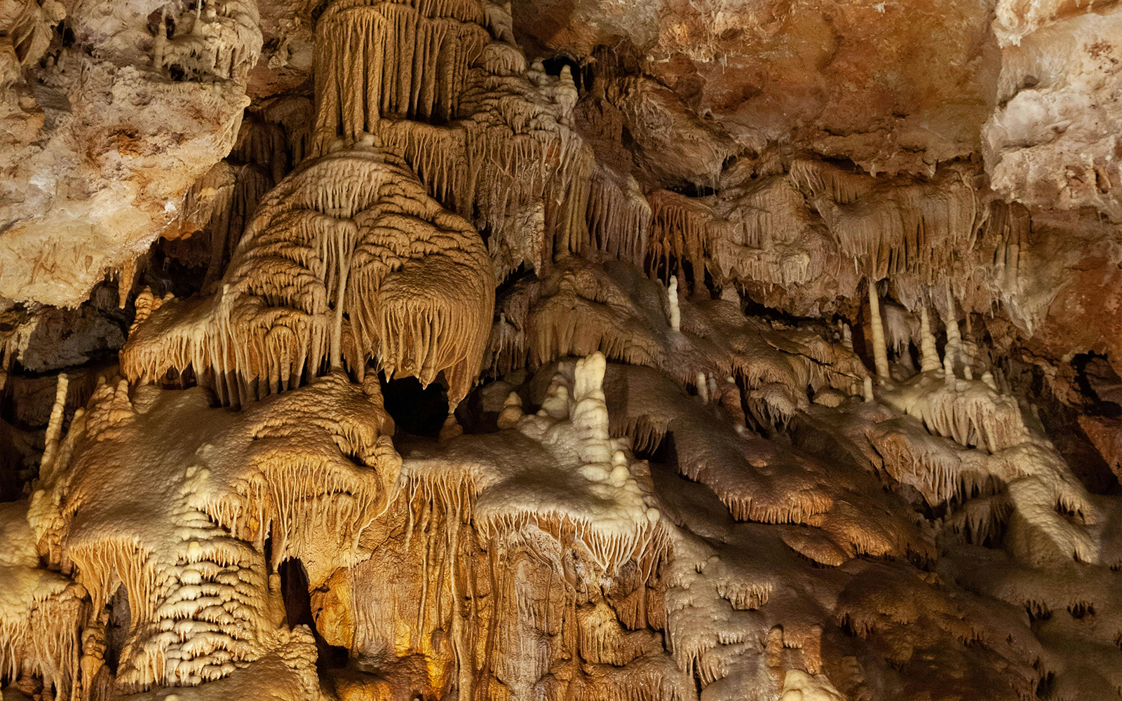Whimsical retreats inside Neuschwanstein Castle